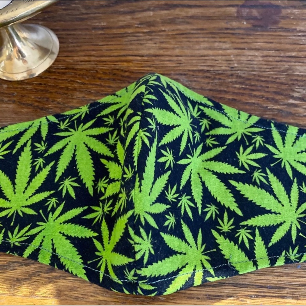 - 𝗦𝗧𝗔𝗬 𝗦𝗔𝗙𝗘 ! ANY 6 for $30 !